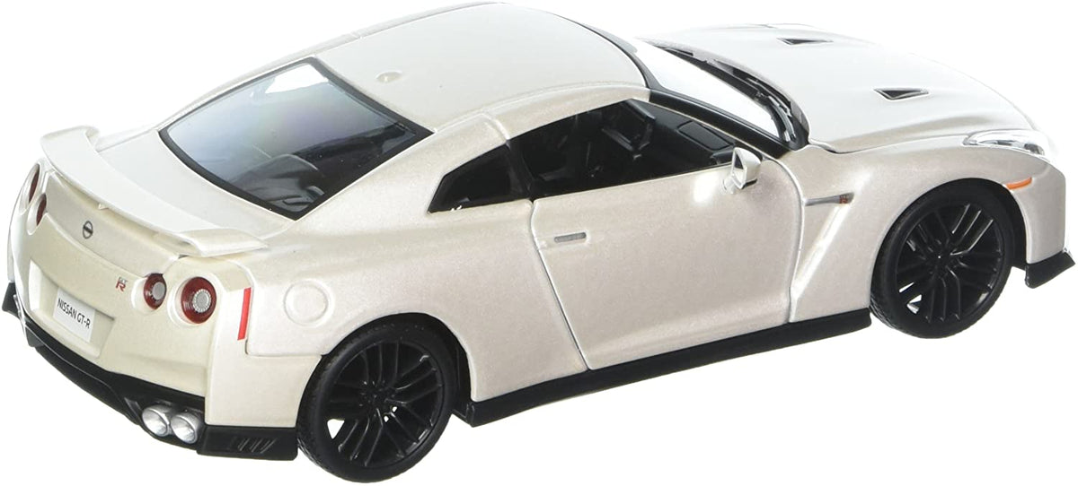 2017 Nissan GT-R R35 White 1/24 Diecast Model Car
