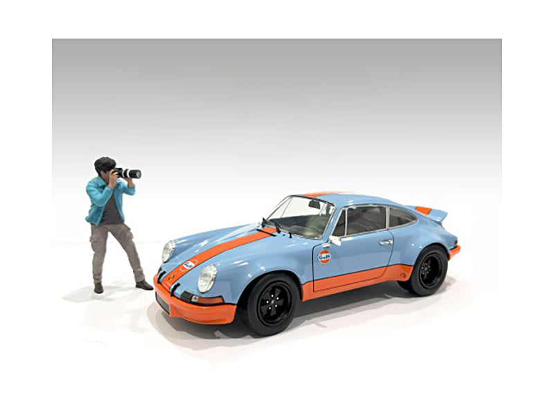 "Photographers" Figure #1 for 1/24 Scale Models
