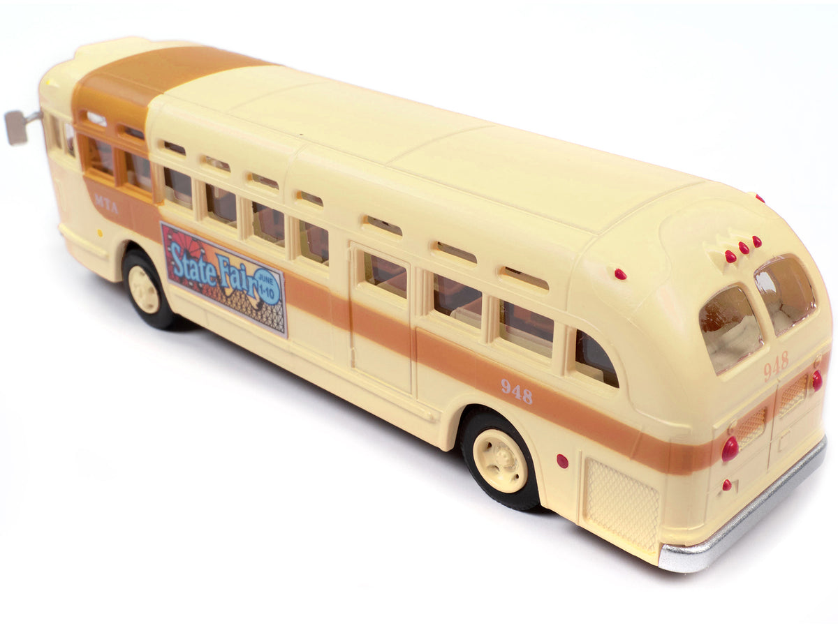 GMC PD-4103 Transit Bus #948 Beige "MTA Miami" 1/87 (HO) Scale Model