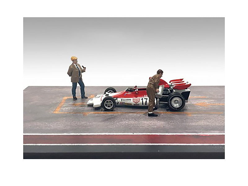 "Race Day" Two Diecast Figures Set 4 for 1/43 Scale Models