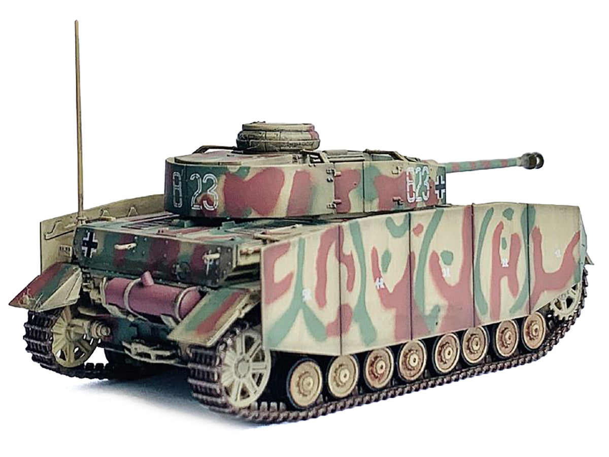 Germany Pz.Kpfw.IV Ausf.H with Schurzen Tank #823 "2.Pz.Div. Normandy" (1944) "NEO Dragon Armor" Series 1/72 Plastic Model