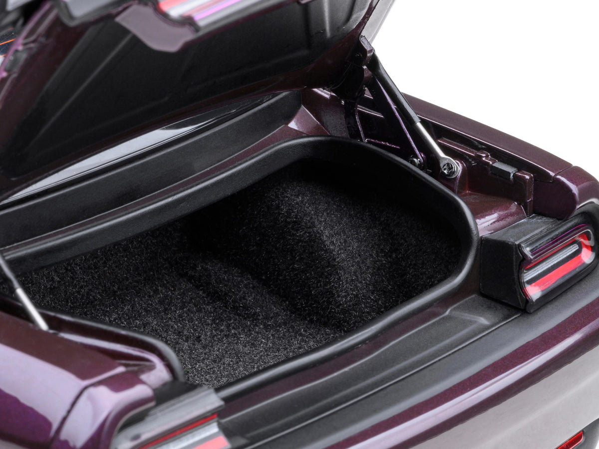 2022 Dodge Challenger R/T Scat Pack Widebody Hellraisin Purple Metallic 1/18 Model Car