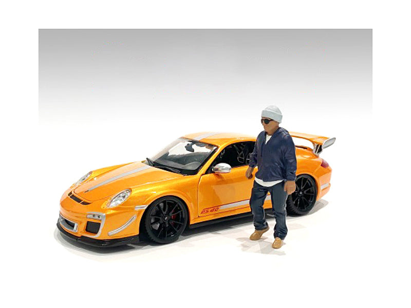 "Car Meet 1" Figurine IV for 1/24 Scale Models