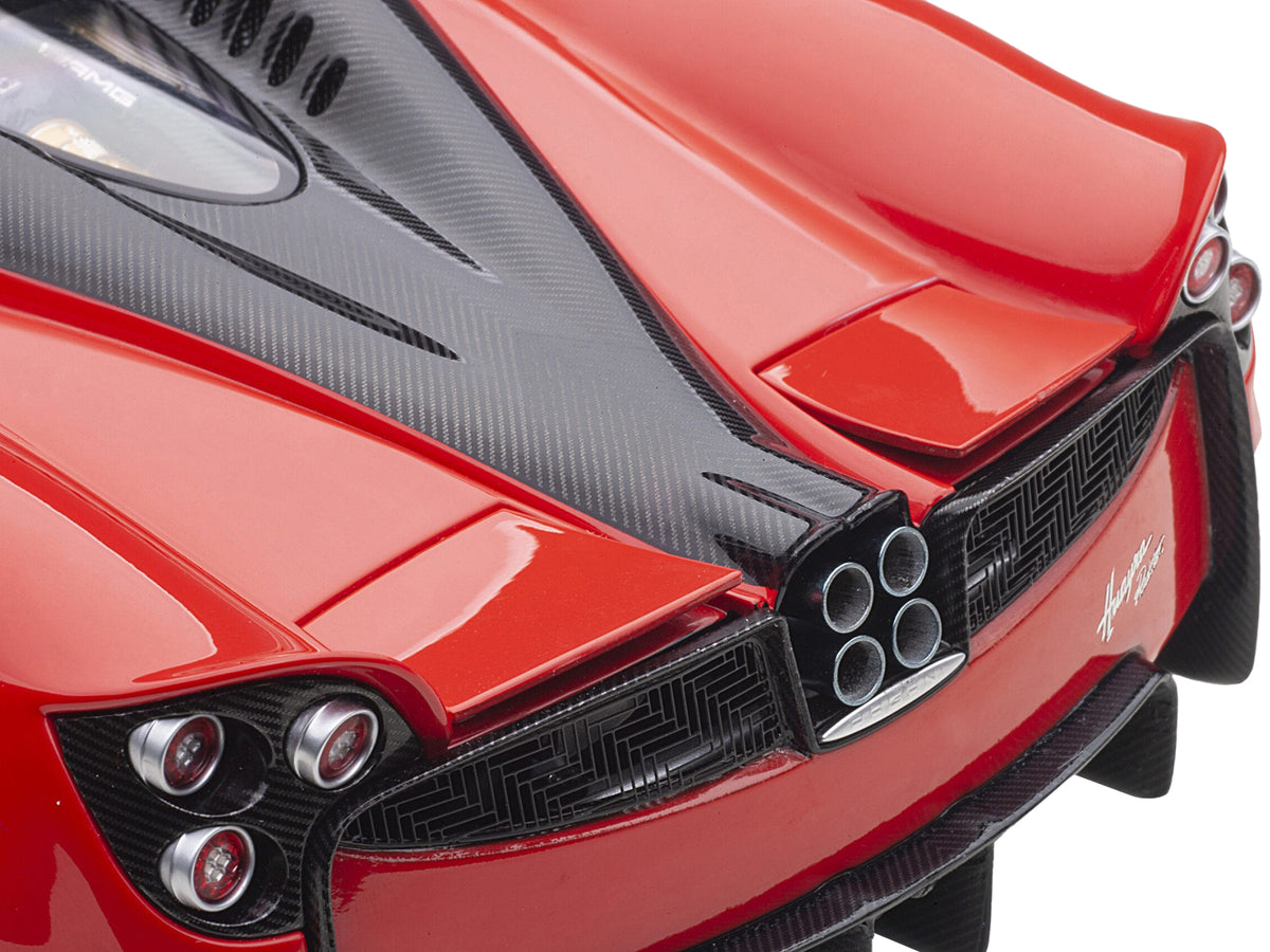 Pagani Huayra Roadster Rosso Monza Red and Carbon with Luggage Set 1/18 Model Car