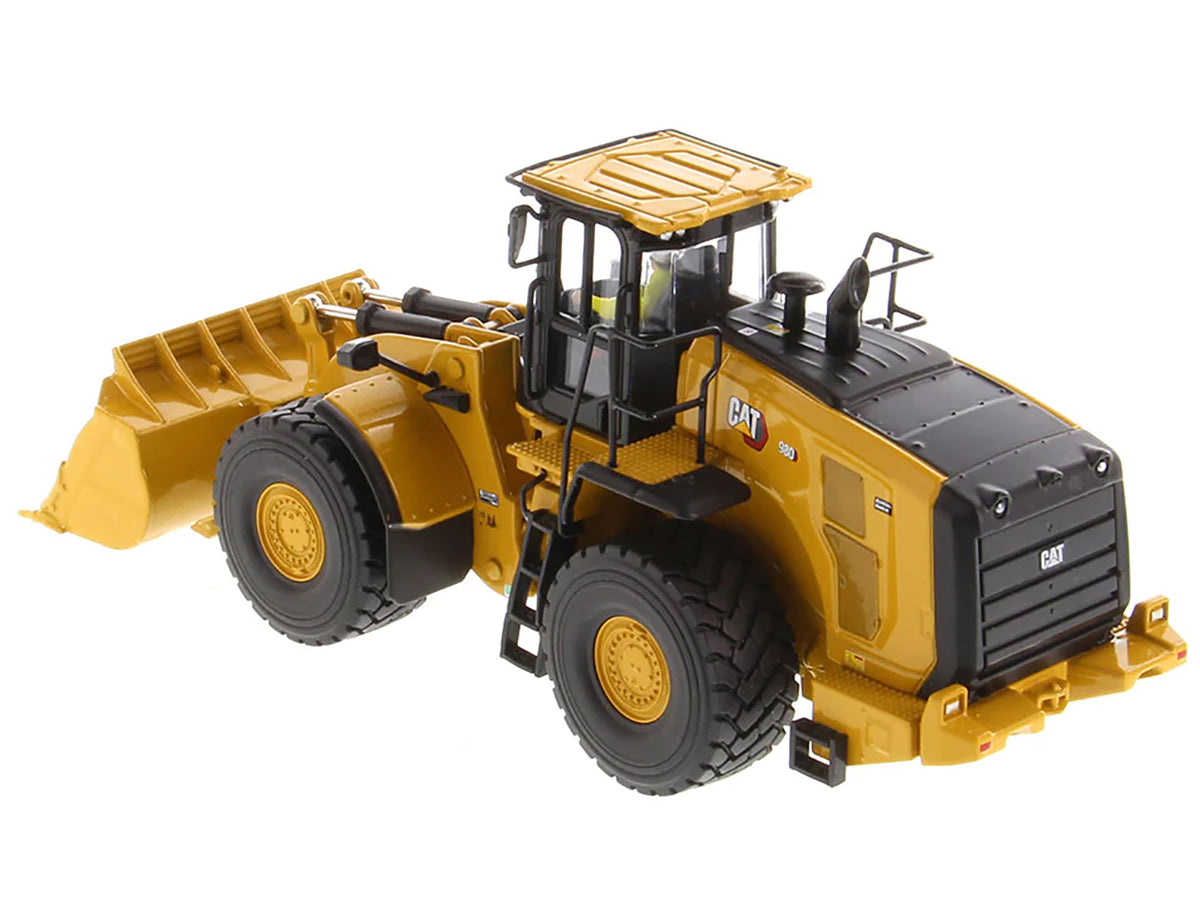 CAT Caterpillar 980 Wheel Loader Yellow with Operator "High Line Series" 1/50 Diecast Model