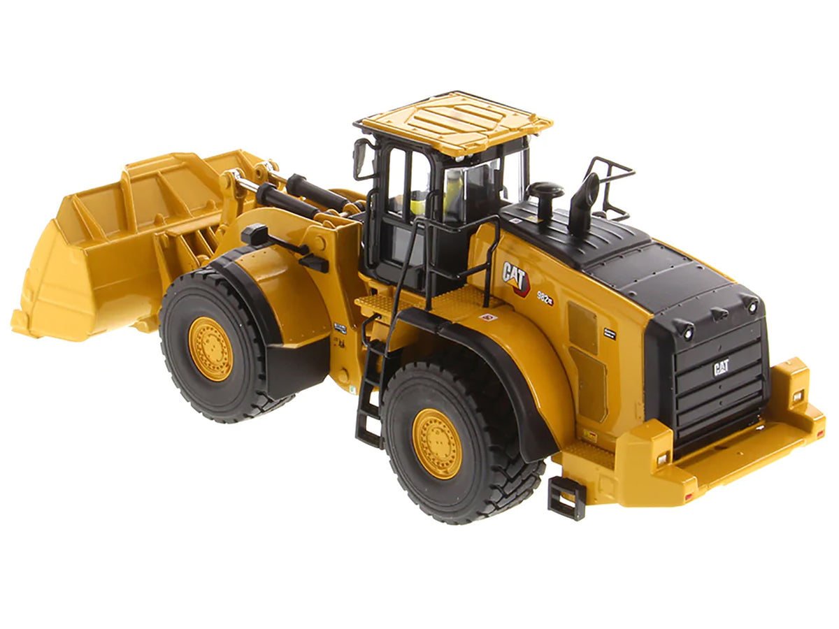 CAT Caterpillar 982 XE Wheel Loader Yellow with Operator "High Line Series" 1/50 Diecast Model
