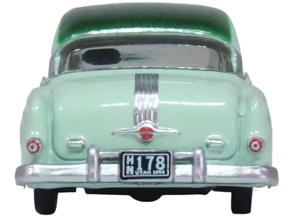 1954 Pontiac Chieftain 4 Door Shannon Green with Brookmere Green Top 1/87 (HO) Scale Diecast Model Car