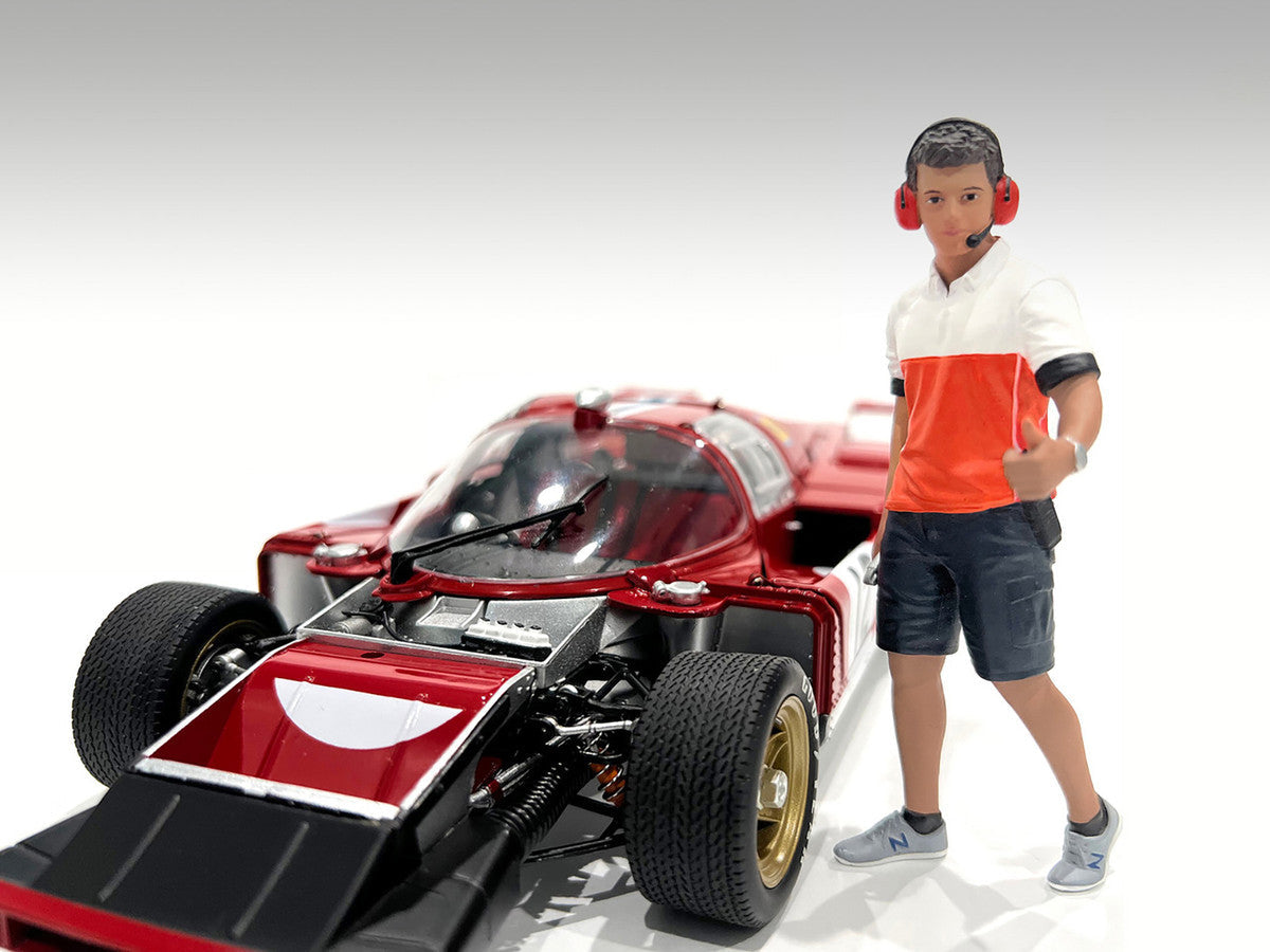 "Race Crew" Figure #2 for 1/24 Scale Models