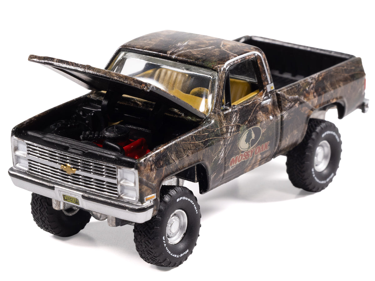 1983 Chevrolet Silverado Pickup Truck "Mossy Oak" Camouflage Livery "Big Country Collectibles" 2025 Series 1/64 Diecast Model Car