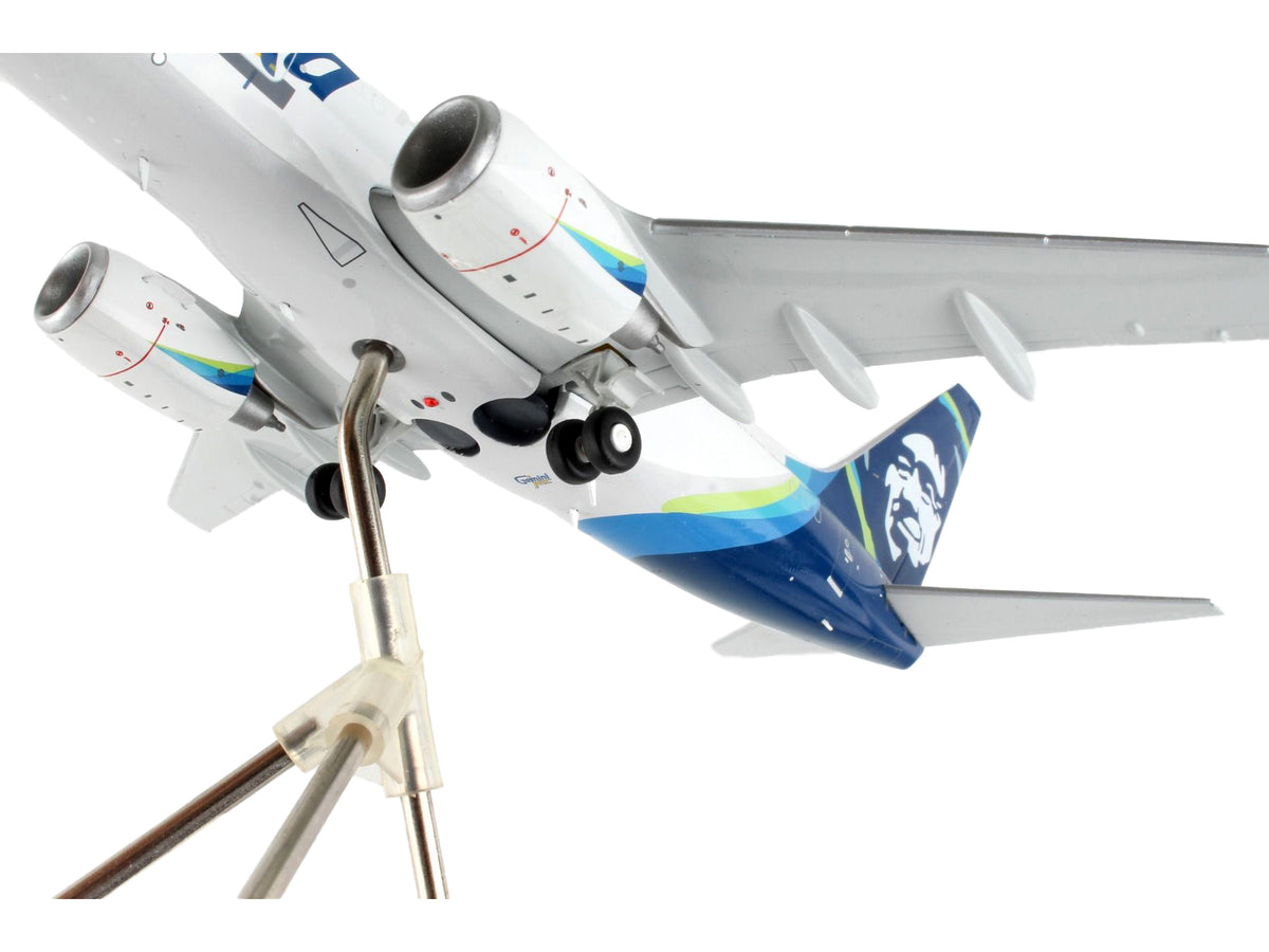 Boeing 737-700BDSF Commercial Aircraft "Alaska Air Cargo" White with Blue Tail "Gemini 200" Series 1/200 Diecast Model Airplane
