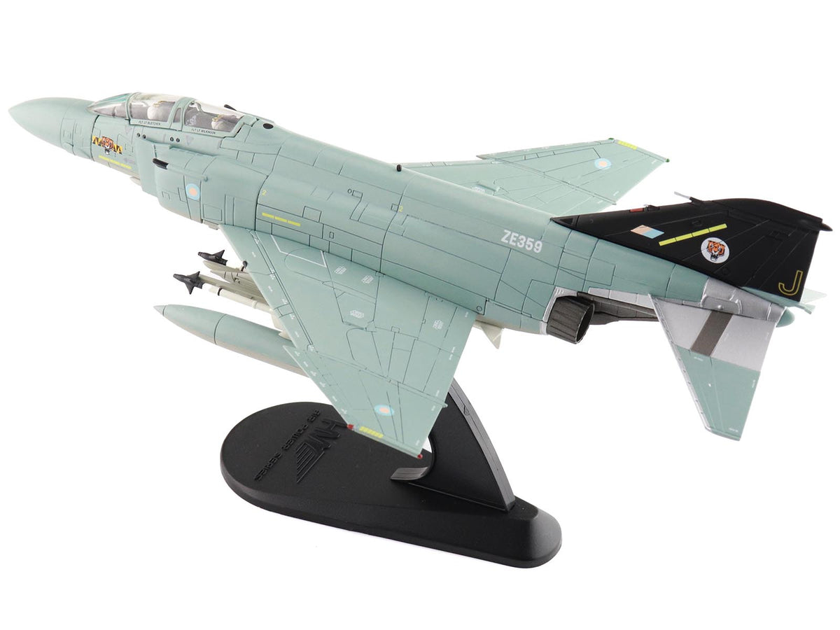 McDonnell Douglas F-4J(UK) Phantom II Fighter-Bomber Aircraft "ZE359 AF Wattisham England" British Royal Air Force "Air Power Series" 1/72 Diecast Model
