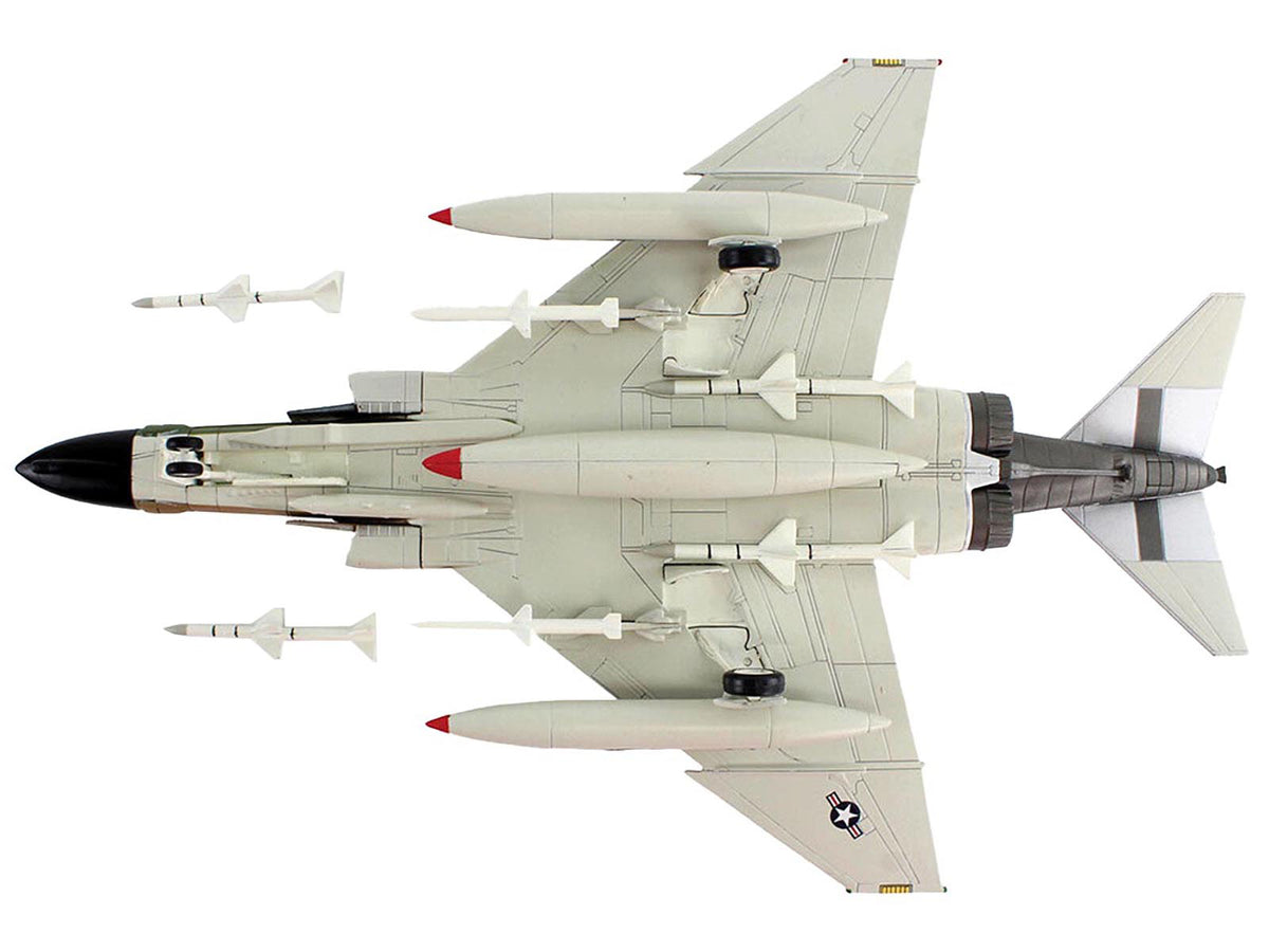 McDonnell Douglas EF-4C Wild Weasel Fighter-Bomber Aircraft "64-0840 67th TFS Korat RTAFB Super Cocks Swiss Samilar" (1971) United States Air Force "Air Power Series" 1/72 Diecast Model