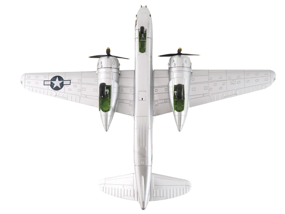 Douglas A-20G Havoc Aircraft "Little Chief 43-9521 321st BS" (1944) United States Army Air Forces "Air Power Series" 1/72 Diecast Model