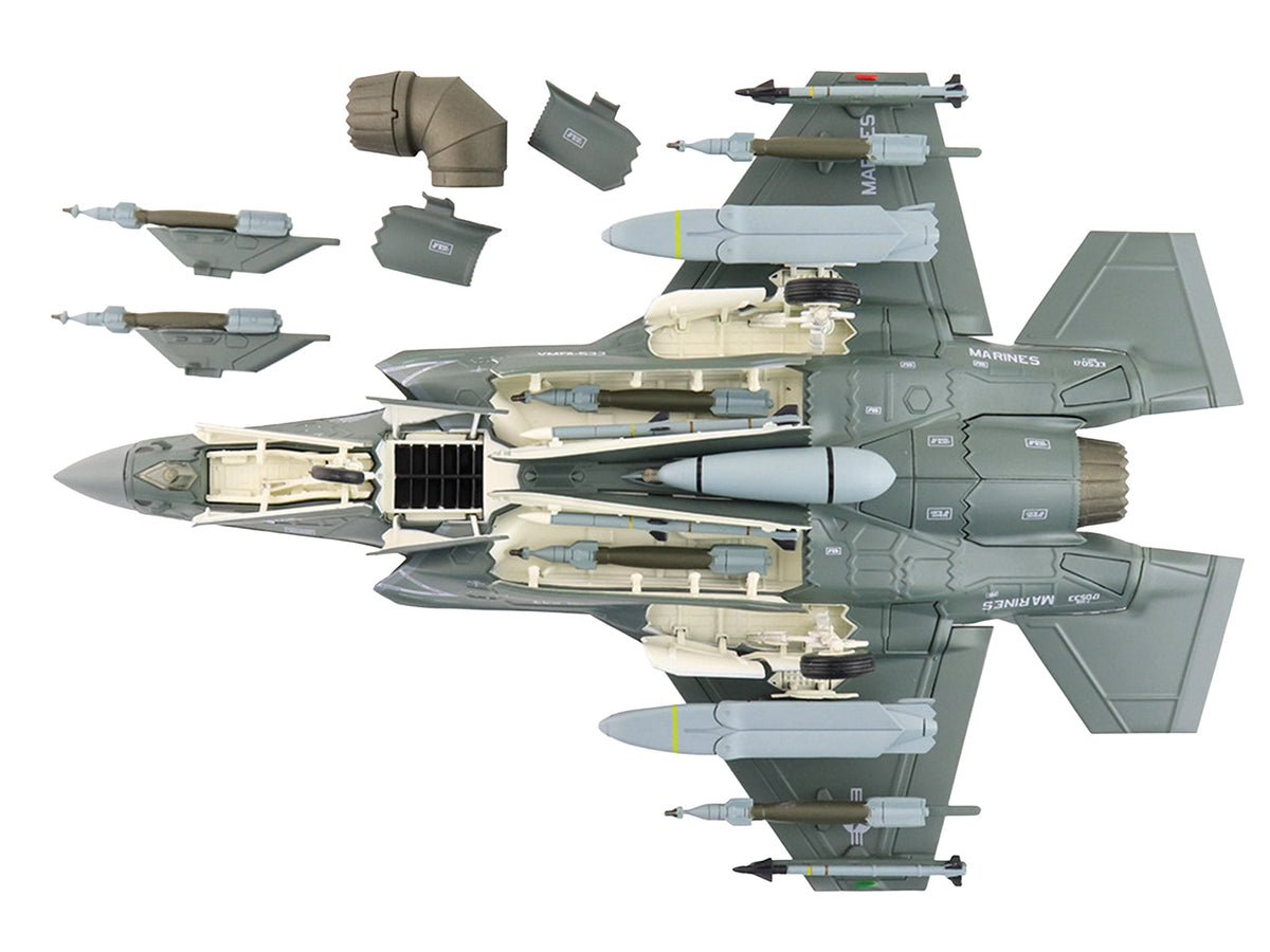 Lockheed Martin F-35B Lightning II Aircraft (Beast Mode) "170533 VMFA-533 Hawks" (2025) United States Marine Corps "Air Power Series" 1/72 Diecast Model