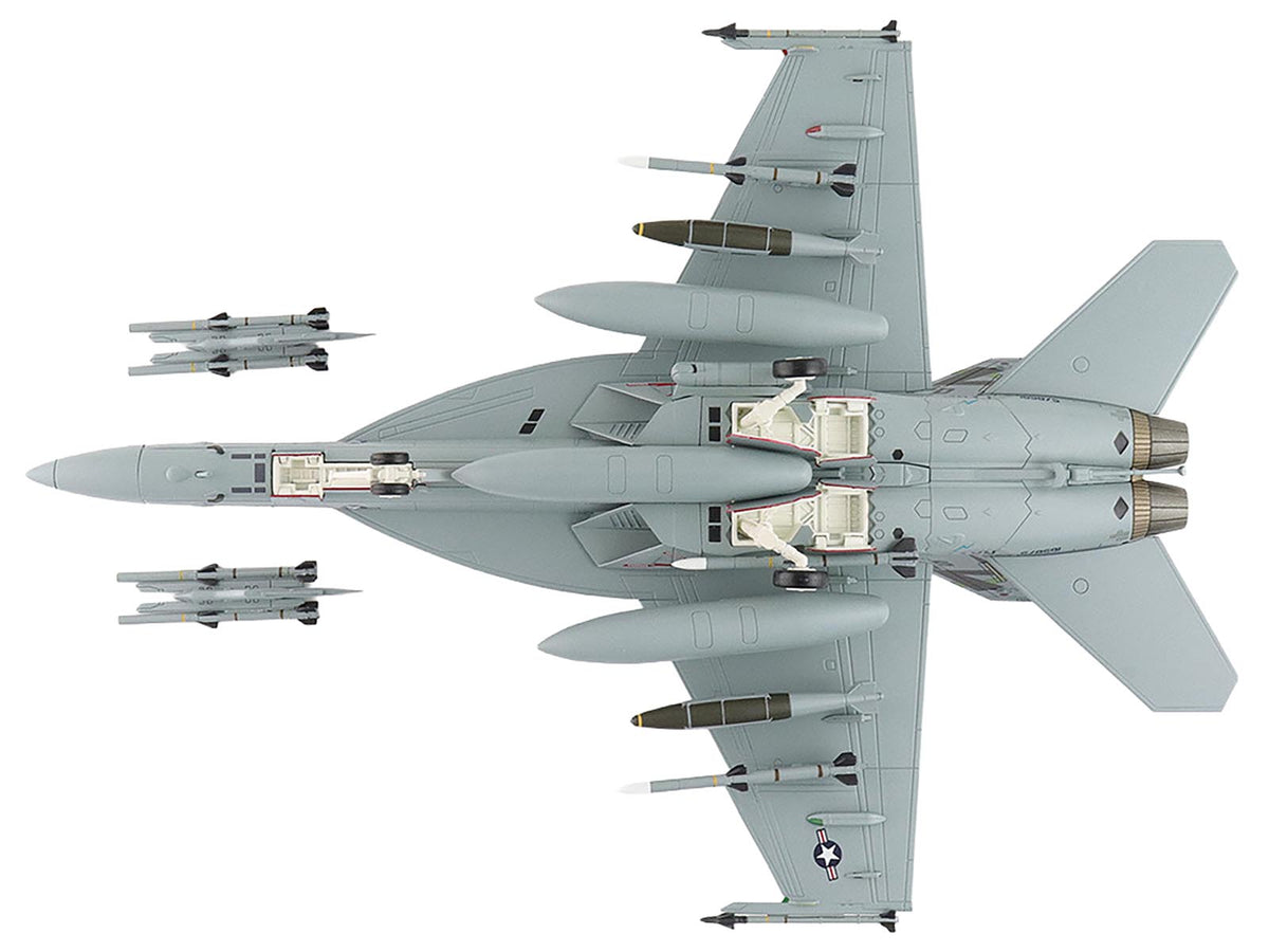 Boeing F/A-18F Super Hornet Fighter Aircraft "165875 Green Hornet VX-23 Salty Dogs NAS Patuxent River" (2011) United States Navy "Air Power Series" 1/72 Diecast Model