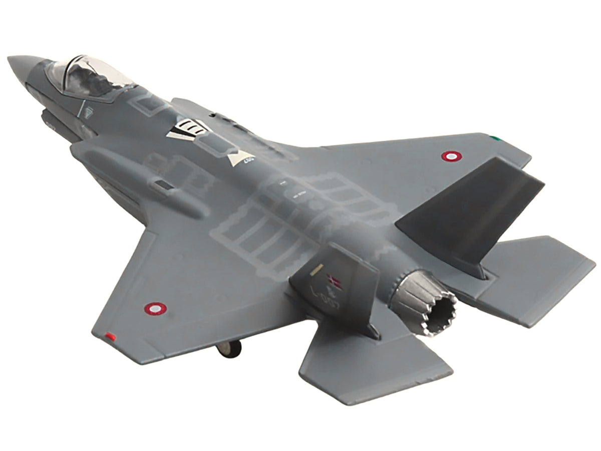 Lockheed Martin F-35A Lightning II Aircraft "Eskadrille 727 Skrydstrup Air Base" (L-007) Royal Danish Air Force 1/200 Diecast Model