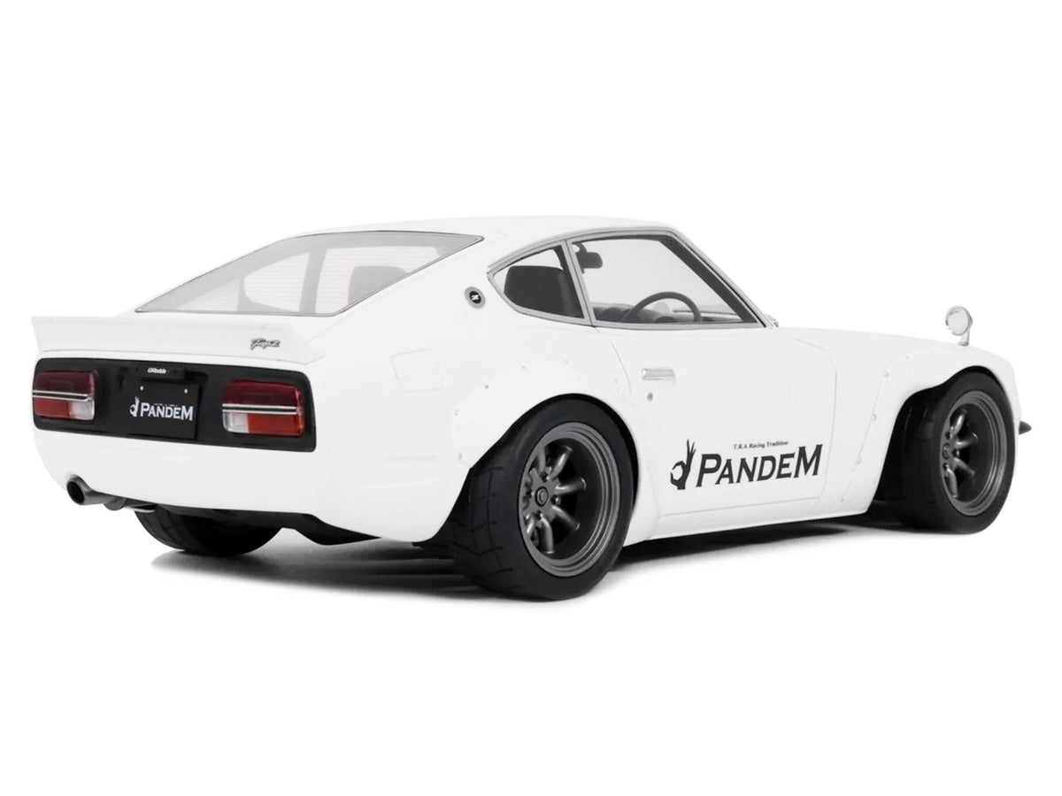 2015 Nissan PANDEM Fairlady Z RHD (Right Hand Drive) White Limited Edition to 2000 pieces Worldwide 1/18 Model Car