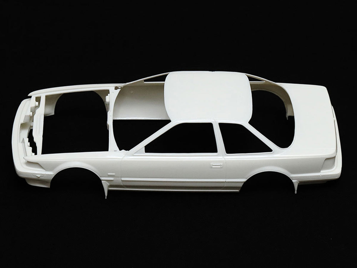 Model Kit Toyota Soarer 3.0 GT RHD (Right Hand Drive) 1/24 Scale Model