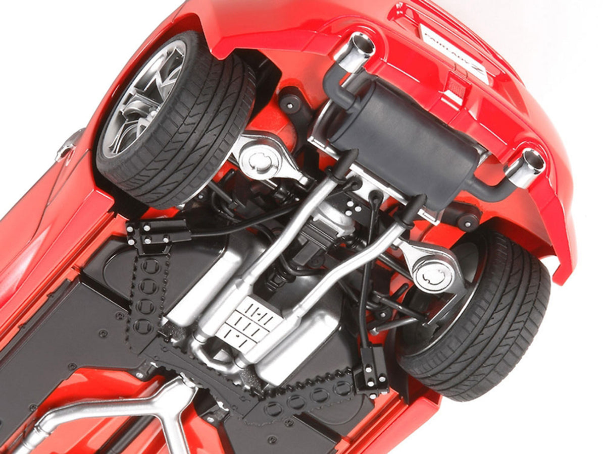 Model Kit Nissan 370Z (Fairlady Z) 1/24 Scale Model