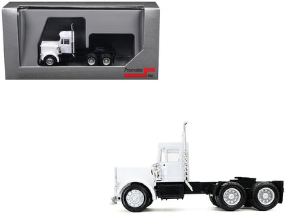 Peterbilt Short Day Cab White 1/87 (HO) Plastic Model Car