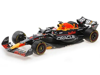 Red Bull Racing RB19 #1 Max Verstappen "Oracle" Winner F1 Formula One "Italian GP" (2023) with Driver Limited Edition to 160 pieces Worldwide 1/18 Diecast Model Car
