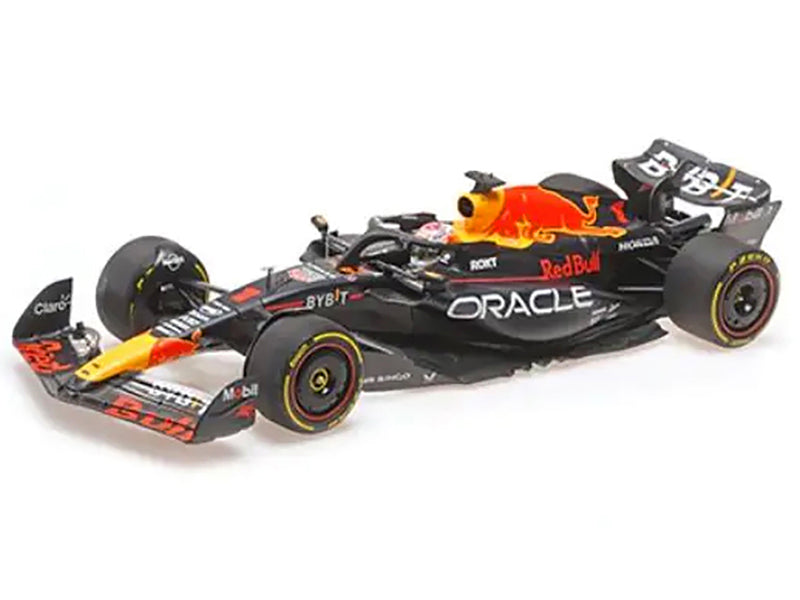 Red Bull Racing RB19 #1 Max Verstappen "Oracle" Winner F1 Formula One "Japanese GP" (2023) with Driver Limited Edition to 180 pieces Worldwide 1/18 Diecast Model Car