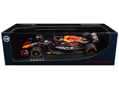 Red Bull Racing RB19 #1 Max Verstappen "Oracle" Winner F1 Formula One "Abu Dhabi GP" (2023) with Driver Limited Edition to 204 pieces Worldwide 1/18 Diecast Model Car