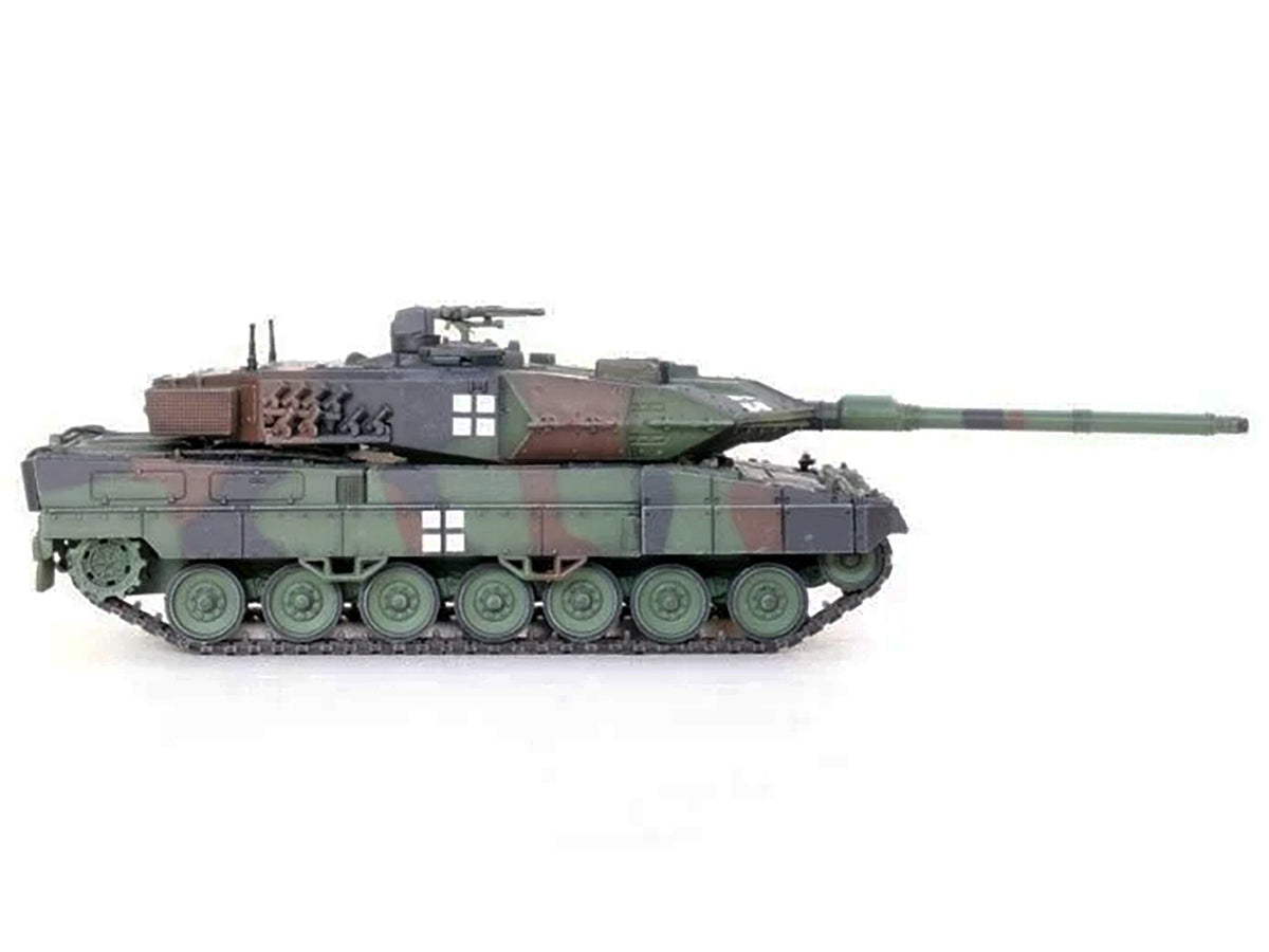 Leopard 2A6 Main Battle Tank Green Camouflage "Ukrainian Army" "Armor Premium" Series 1/72 Diecast Model