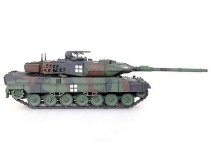 Leopard 2A6 Main Battle Tank Green Camouflage "Ukrainian Army" "Armor Premium" Series 1/72 Diecast Model