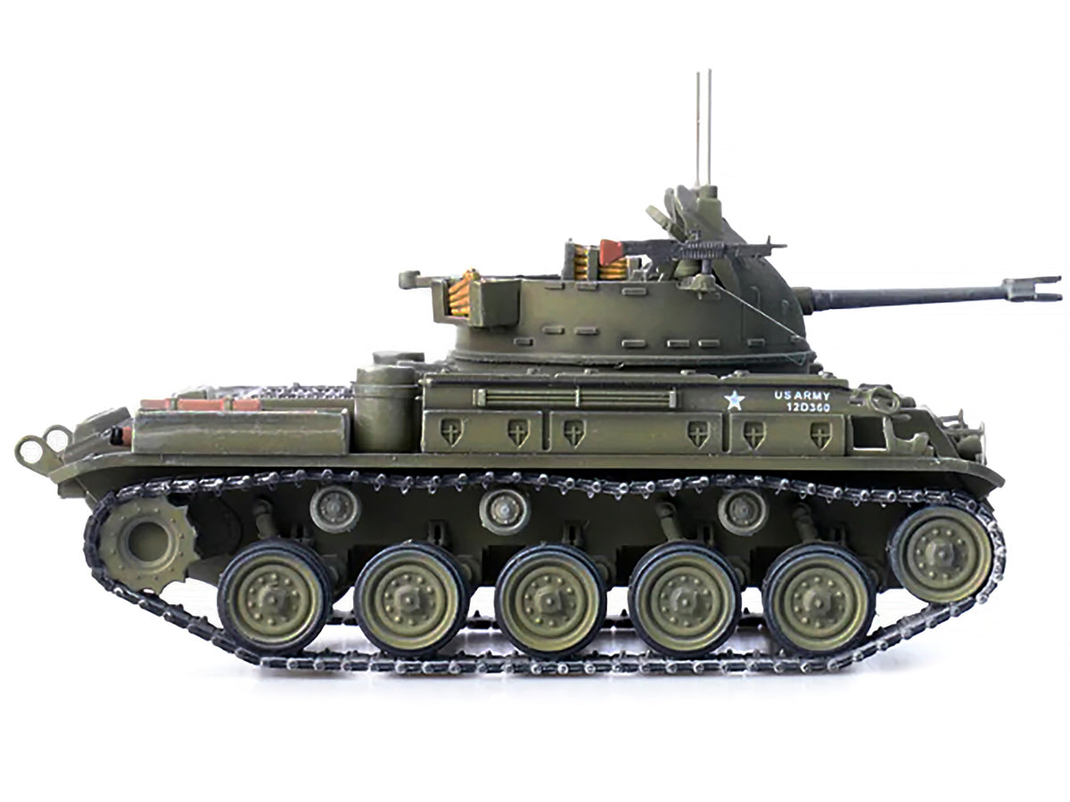 M42 Duster Self-Propelled Anti-Aircraft Gun "Delta Dud's" "US Army - Vietnam War II Field Force 5th Battalion 2nd Field Artillery Regimen" 1/72 Diecast Model