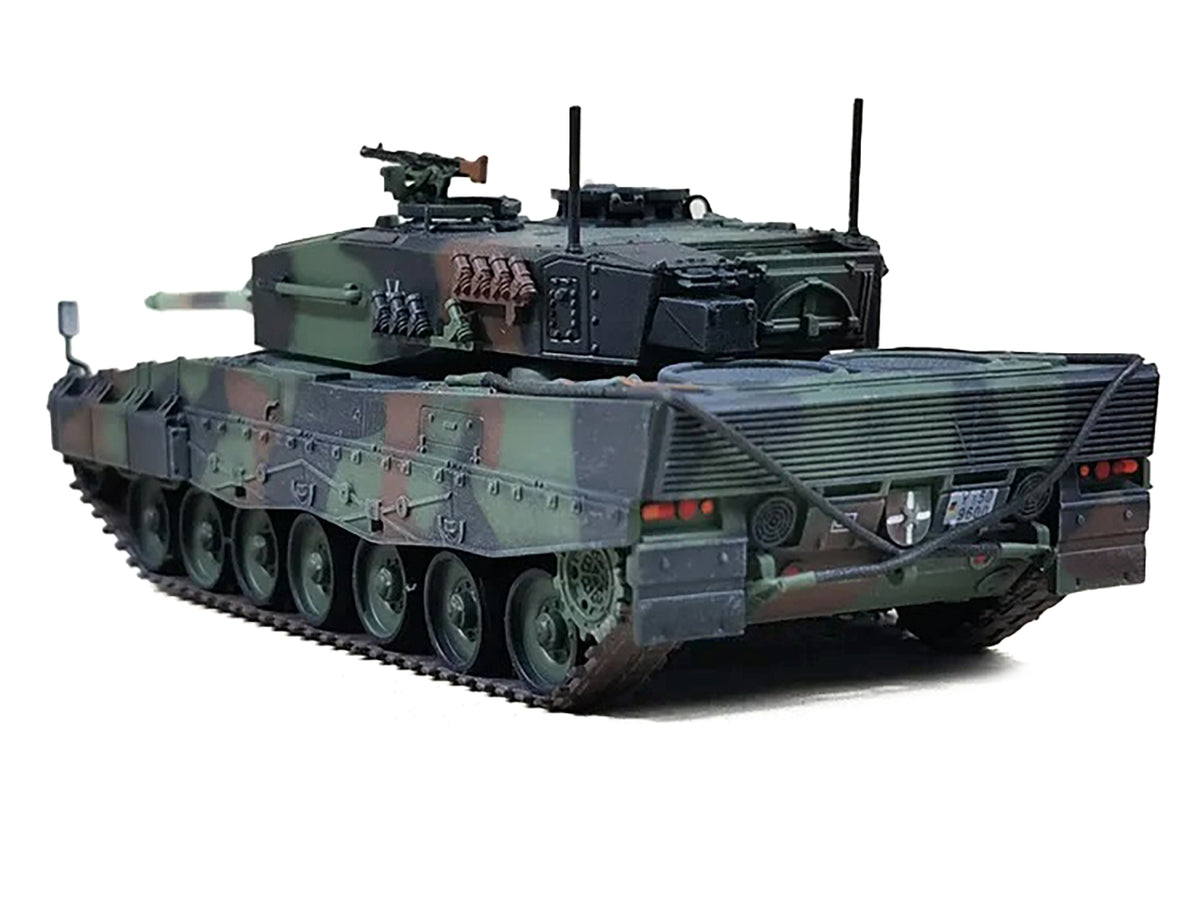 Leopard 2A4 Main Battle Tank with Snorkel "NATO Camouflage" German Army "Armor Premium" Series 1/72 Diecast Model