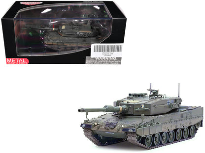 Leopard 2A4 Main Battle Tank with Snorkel "Green Camouflage" German Army "Armor Premium" Series 1/72 Diecast Model