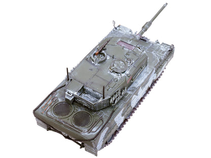 Leopard 2A4 Main Battle Tank with Snorkel "Winter Camouflage" Norwegian Army "Armor Premium" Series 1/72 Diecast Model