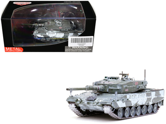 Leopard 2A4 Main Battle Tank with Snorkel "Winter Camouflage" Norwegian Army "Armor Premium" Series 1/72 Diecast Model
