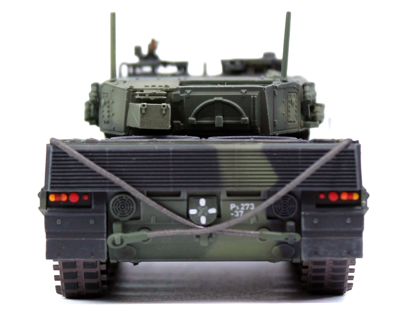 Leopard 2A4 Main Battle Tank "Finland" Finnish Army "Armor Premium" Series 1/72 Diecast Model