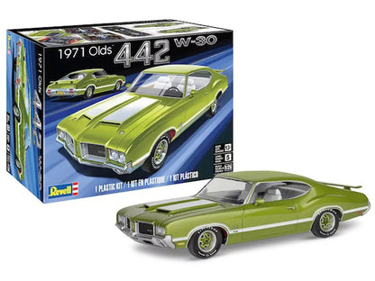 Level 5 Model Kit 1971 Oldsmobile 442 W-30 1/25 Scale Model