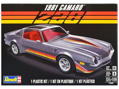 Level 4 Model Kit 1981 Chevrolet Camaro Z/28 1/25 Scale Model