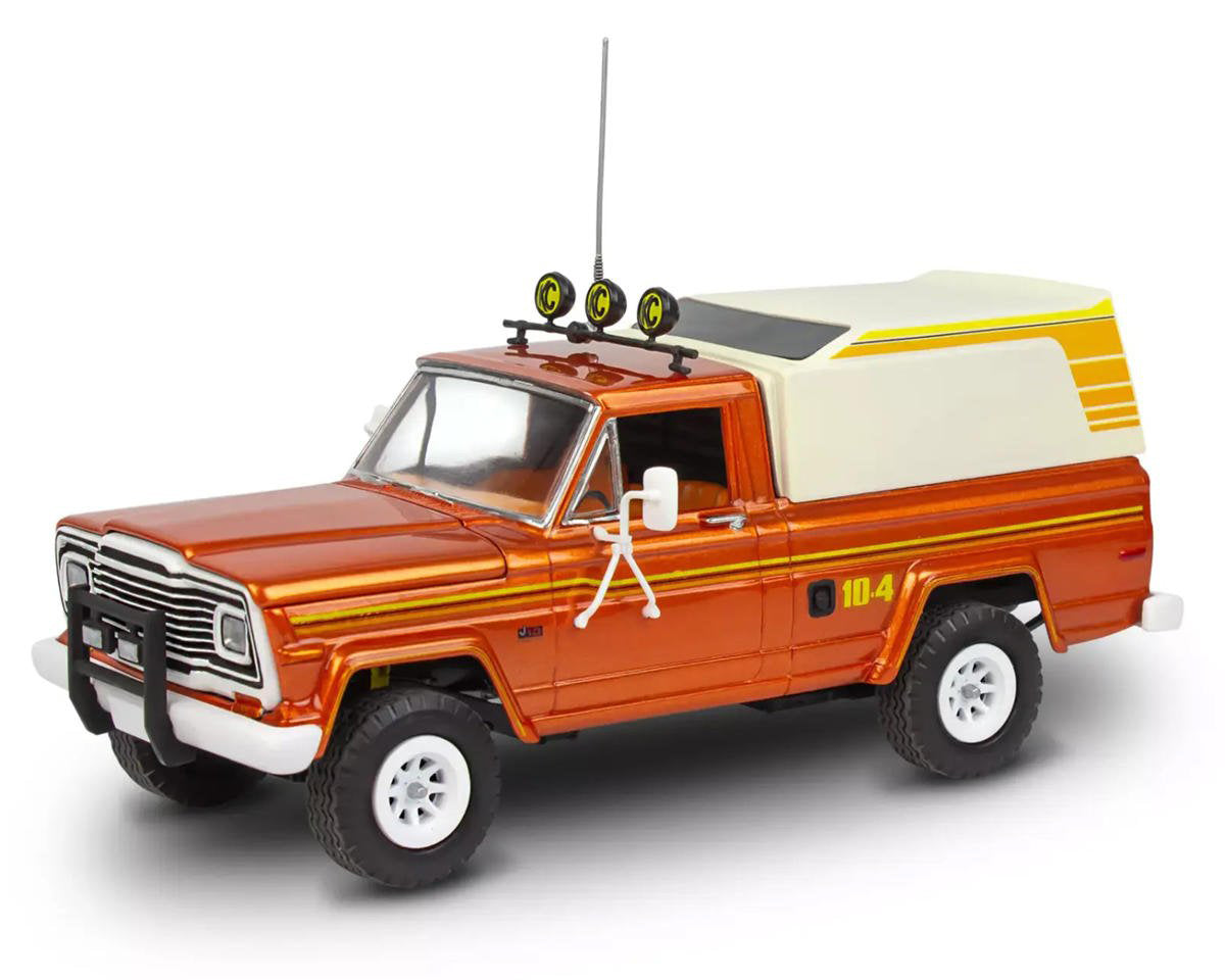 Level 4 Model Kit 1979 Jeep J-10 Pickup Truck with Camper Top 1/24 Scale Model