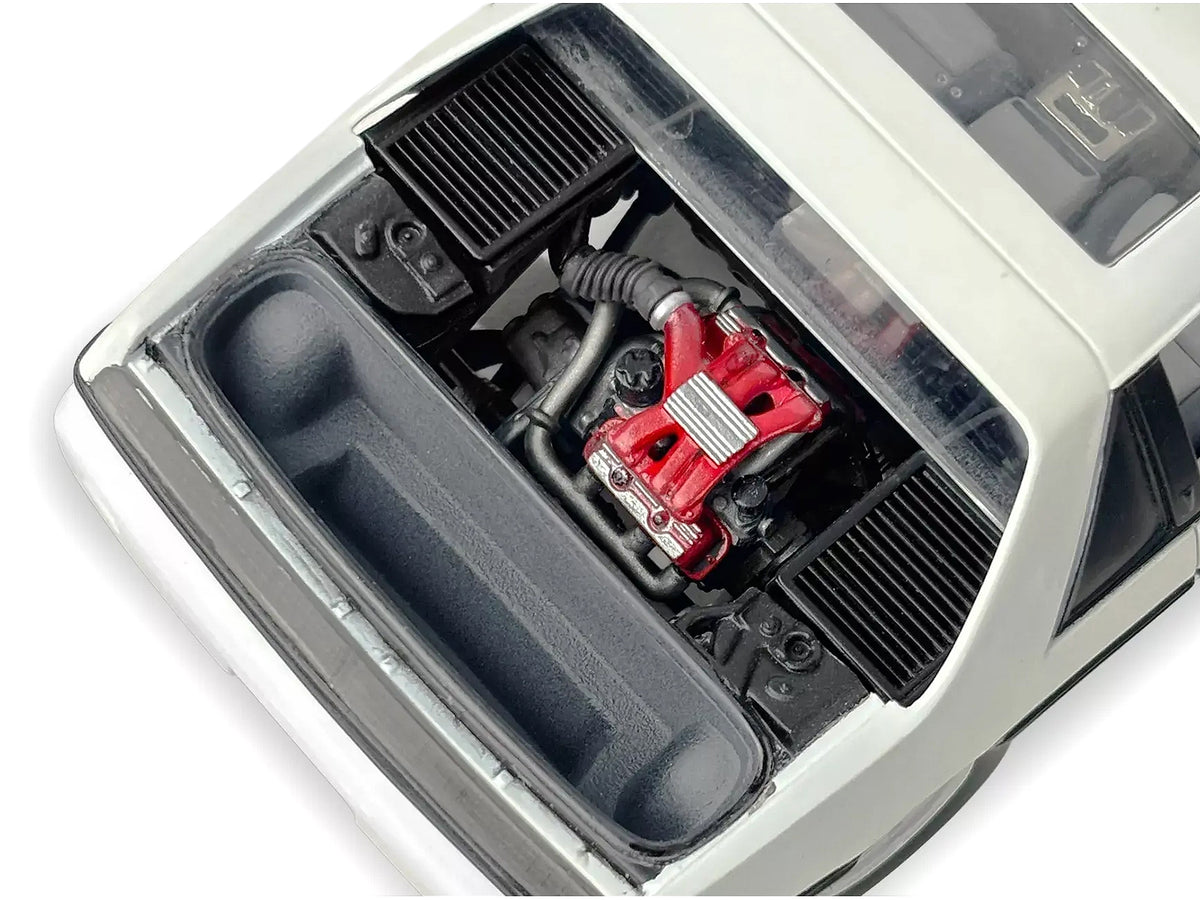 Level 4 Model Kit 1985 Pontiac Fiero GT 1/24 Scale Model