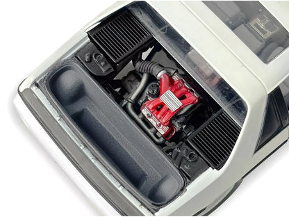 Level 4 Model Kit 1985 Pontiac Fiero GT 1/24 Scale Model