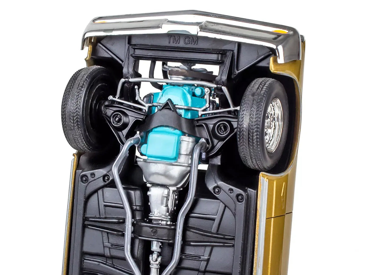 Level 4 Model Kit 1964 Pontiac GTO 2-in-1 Kit 1/24 Scale Model