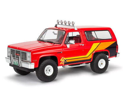 Level 4 Model Kit 1985 GMC Jimmy 4x4 "High Roller" 1/25 Scale Model