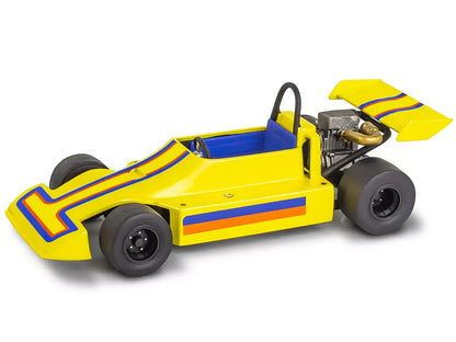 Level 3 Model Kit 1978 Chevrolet Off-Road 4x4 Pickup Truck and "Malibu Grand Prix" Virage with Trailer "Fantasy Formula" 1/25 Scale Model