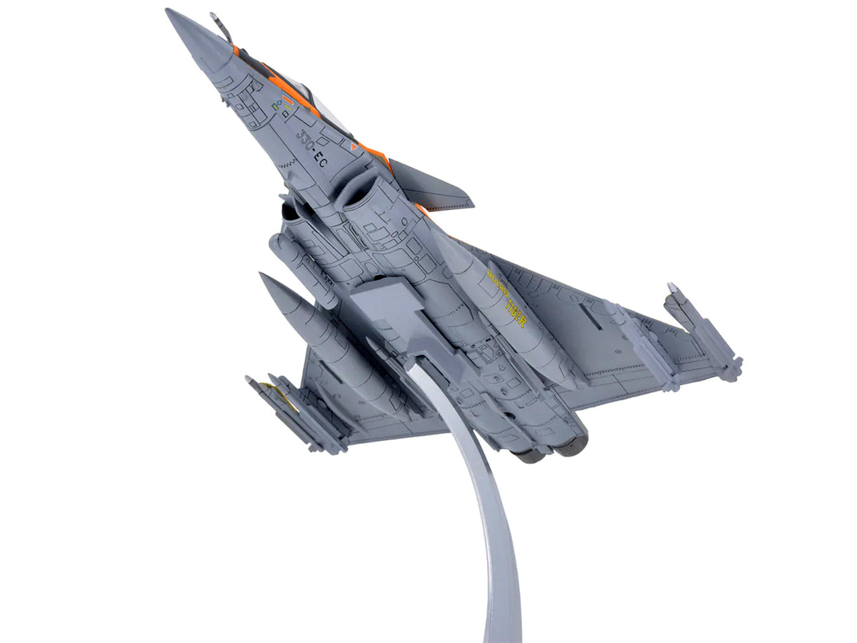 Dassault Rafale B Fighter Jet "Ocean Tiger" with Missile Accessories "Panzerkampf Wing" Series 1/72 Scale Model
