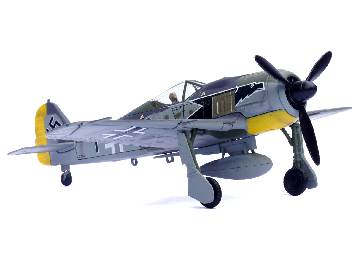 Focke-Wulf Fw 190A Aircraft "Black 13 8./JG 2 Richthofen France" (1943) German Luftwaffe 1/72 Diecast Model Airplane
