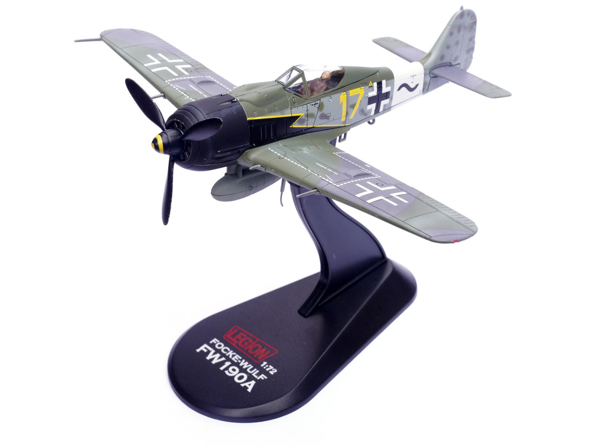 Focke-Wulf Fw 190A Aircraft "Yellow 17 24-Victory Ace Willi Unger 12./JG 3 Udet Germany" (1944) German Luftwaffe 1/72 Diecast Model Airplane