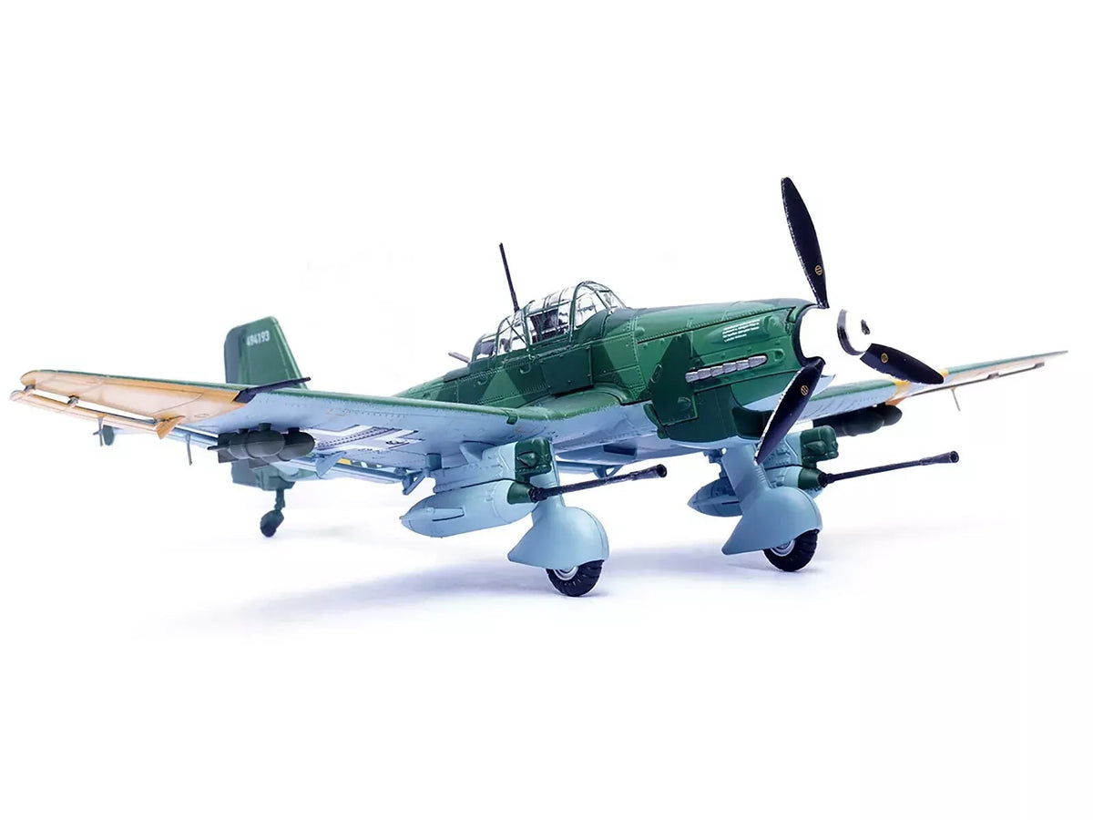 Junkers Ju 87G2 Stuka Bomber Aircraft "10.(Pz)/SG 2 Immelmann Oberst Hans-Ulrich Rudel Slovakia" (1944) German Luftwaffe "Wing" Series 1/72 Diecast Model