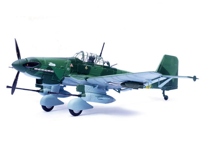 Junkers Ju 87G2 Stuka Bomber Aircraft "10.(Pz)/SG 2 Immelmann T6+BB Oberst Hans-Ulrich Rudel Romania" (1944) German Luftwaffe "Wing" Series 1/72 Diecast Model