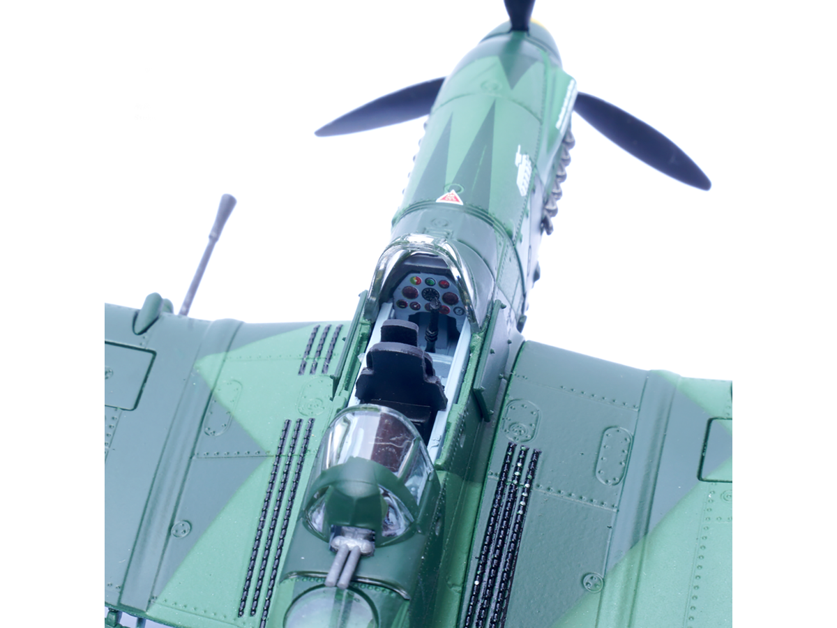 Junkers Ju 87G2 Stuka Bomber Aircraft "10.(Pz)/SG 2 Immelmann T6+BB Oberst Hans-Ulrich Rudel Romania" (1944) German Luftwaffe "Wing" Series 1/72 Diecast Model