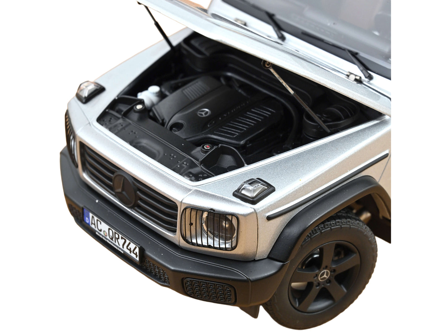2024 Mercedes-Benz G-Class Professional Iridium Silver Metallic with Black Top and Roof Rack 1/18 Diecast Model Car